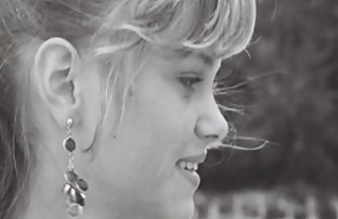 xxx 妈妈给儿子做了一个生日的性关系 热的妇女图像 铁杆