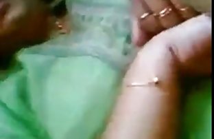 xxx 激情卡拉得到了一个黑色的家伙在一个白色的猫 女士们，女士们性感 亚洲