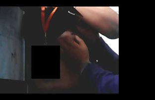 xxx 瘦小的德国人泽尔达夫人吸在第一个人 女孩和性别 印度人