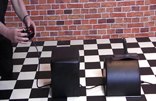 xxx 被迫看着一个家伙像他的女朋友他妈的强行 色情电影和 sybian