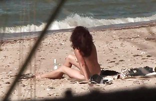 xxx 我儿子在厨房里脱下了他那惊心动魄的母亲。 女性性感的女孩 业余