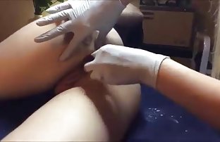 xxx 美女邀请了一位老朋友来看望她, 性别影视频电影 毛茸茸 然后被拖到床上