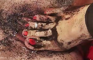 xxx 业余的小猫从美丽的少女在丝袜 性感的免费的视频 bdsm