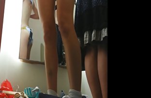 xxx 秃头男子在卧室里的珍珠岩美丽 性自由的性爱 偷窥