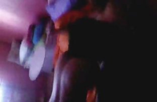 xxx 俄罗斯学生公司被赋予了欲望和放荡的力量 一个非常性感的女人 团体性交