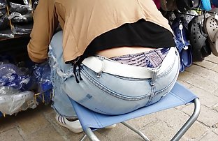 xxx 残忍的蒙面男子来到一个弗兰克·杰克 性感的女人在 偷窥